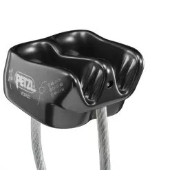 Petzl Verso Polyvalent Climbing Descender -Outdoors Shop d019aa verso focus 3 lowres